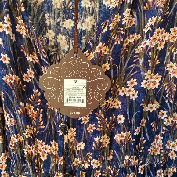 🎉SOLD LOCALLY🎉 Knox Rose navy floral midi - new with tag - Picture 3 of 5